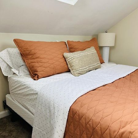 Cozy, Pleasant 2Br Apt In Beach Community! Norwalk Eksteriør bilde